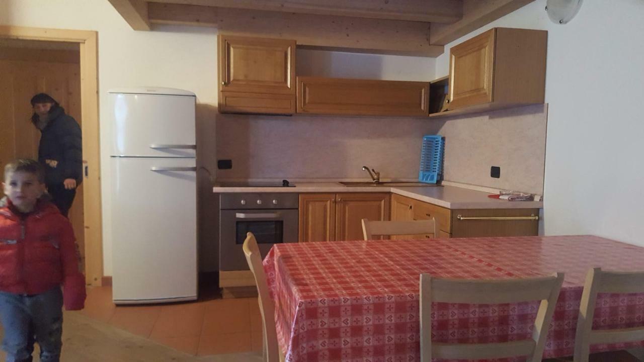 Capole -Ghiri Apartment อิโซแลคเชีย ภายนอก รูปภาพ
